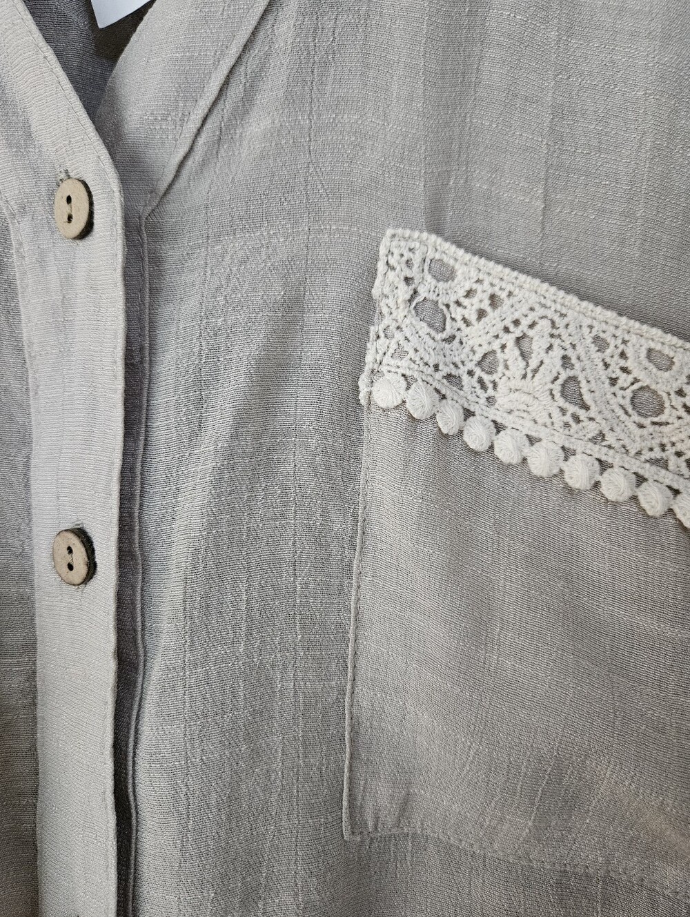 I.N. Studio Taupe Blouse 1X Roll Tab Sleeve Button Front Lace Woman Plus Top - Picture 5 of 14